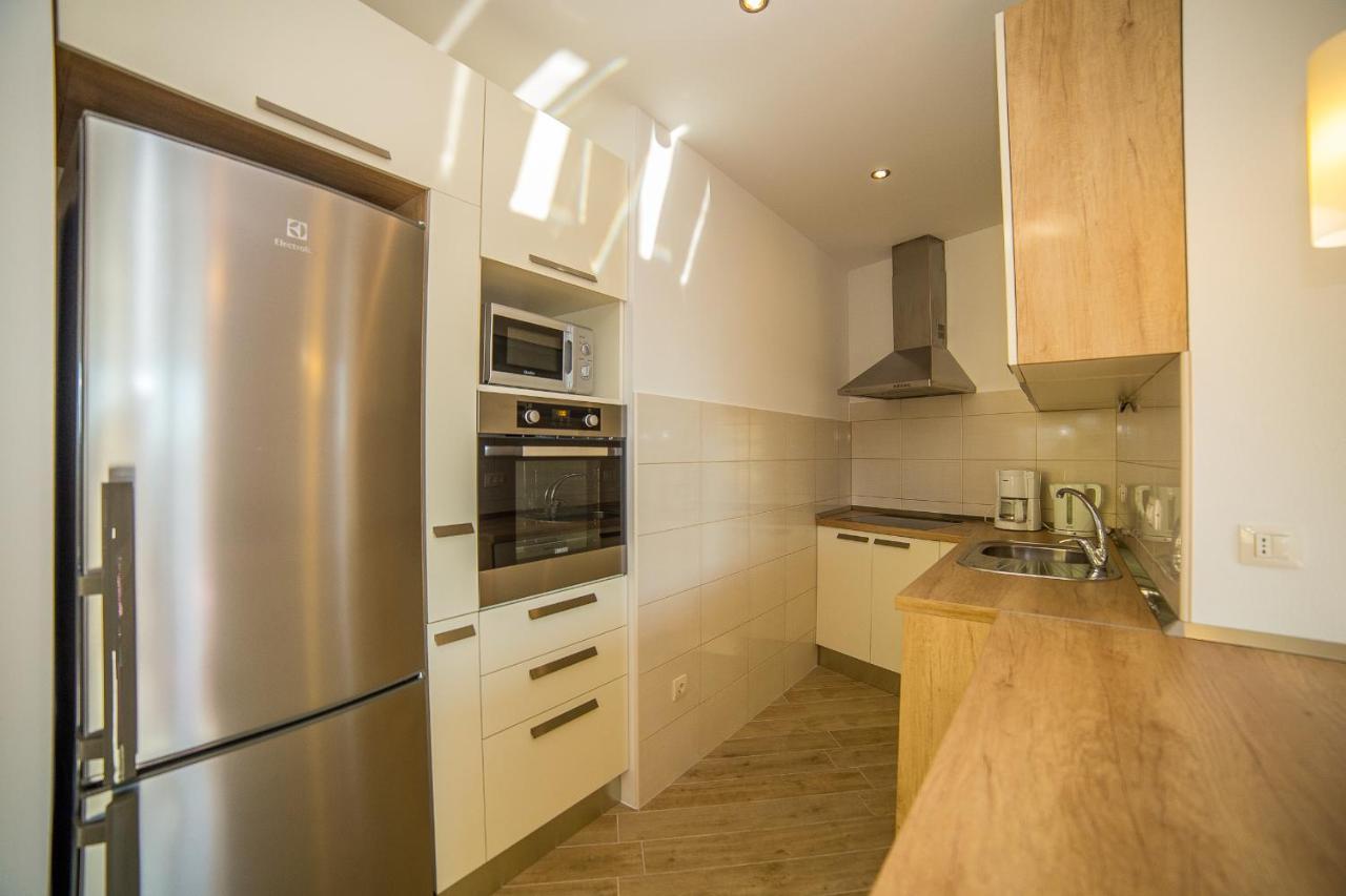 Seaside Apartment Lucie Локва-Рогозница Экстерьер фото