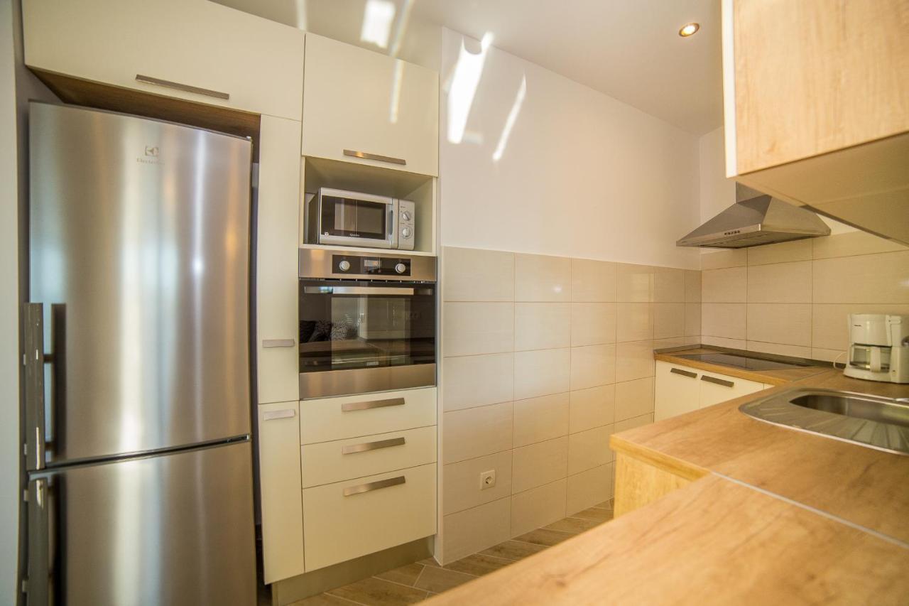 Seaside Apartment Lucie Локва-Рогозница Экстерьер фото